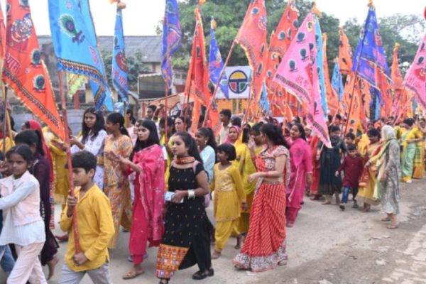 u3-20251102_004318-BlendCollage